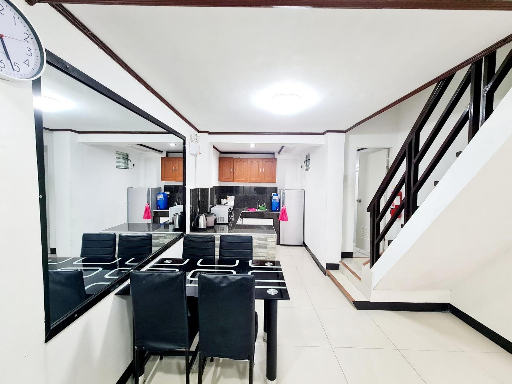 Calapan City Fully Furnished House Transient Near Xentromall L39 Exterior foto