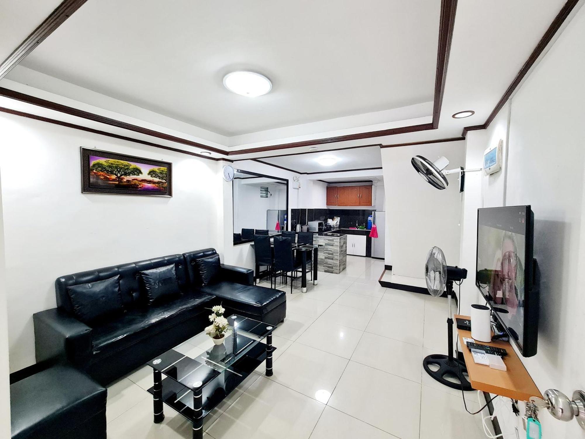 Calapan City Fully Furnished House Transient Near Xentromall L39 Exterior foto